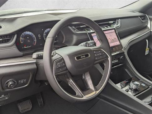 New 2025 Jeep Grand Cherokee L Limited image 3