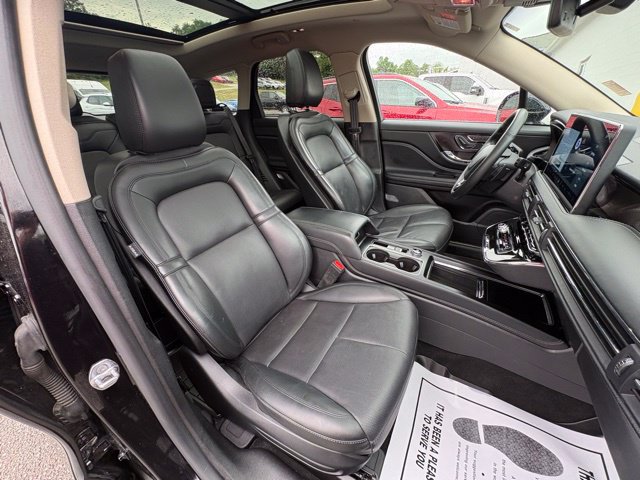 Used 2025 Lincoln Corsair Grand Touring w/ Equipment Group 301A AWD/4WD image 30