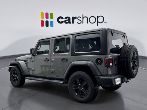 Used 2022 Jeep Wrangler Unlimited Sport image 3