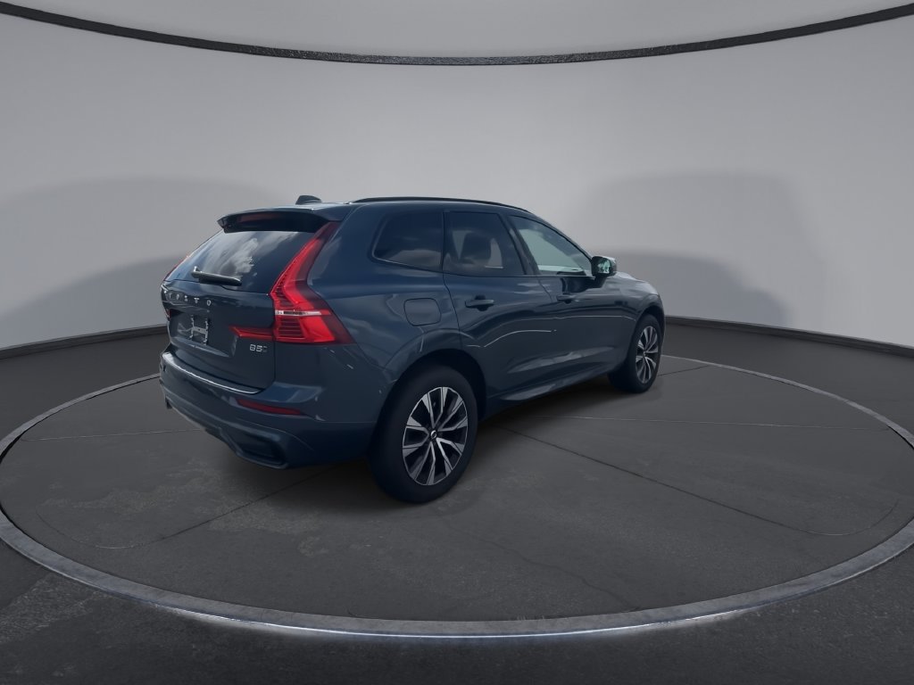 Used 2024 Volvo XC60 B5 Core w/ Protection Package Premier AWD/4WD image 8