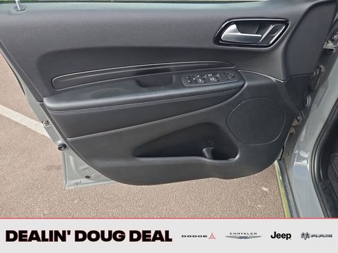 Used 2023 Dodge Durango SXT Launch Edition image 11