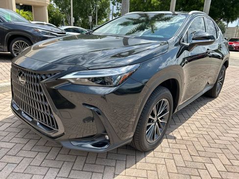 Used 2025 Lexus NX 250 FWD w/ Accessory Package (Z1) image 7