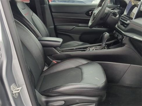 Used 2024 Jeep Compass Trailhawk image 20