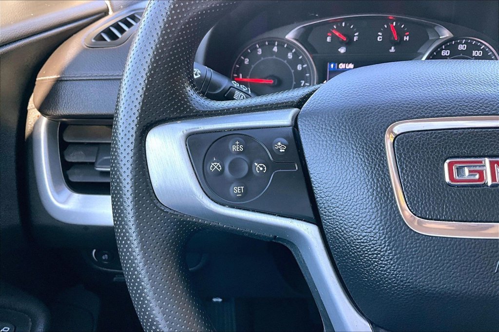 Used 2023 GMC Terrain SLE w/ Driver Convenience Package AWD/4WD image 11