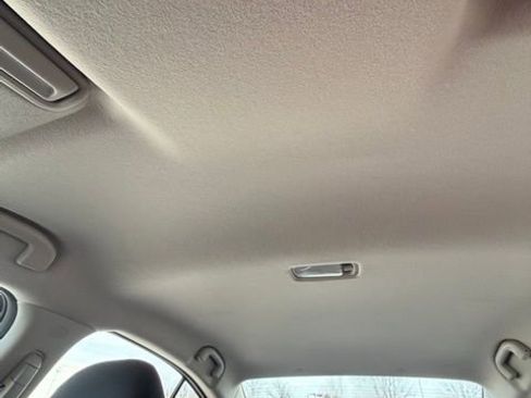 New 2025 Nissan Versa SV w/ Trunk Package image 32