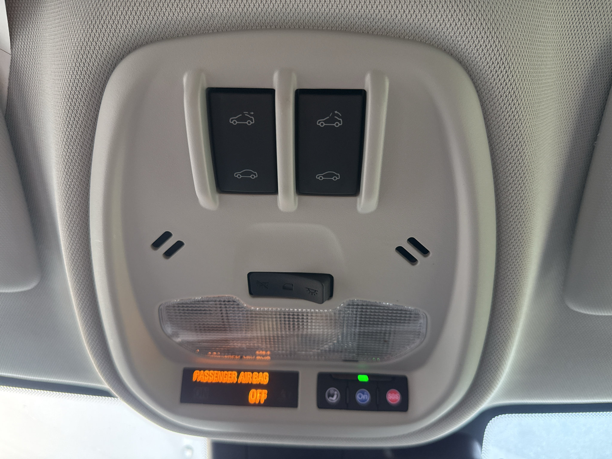 Used 2024 Chevrolet Trax ACTIV w/ Sunroof Package FWD image 29