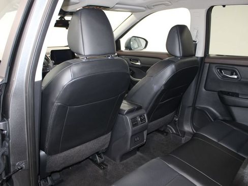 Used 2023 Nissan Rogue SV w/ SV Premium B Package AWD/4WD image 23