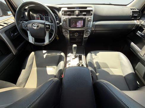 Used 2015 Toyota 4Runner SR5 Premium RWD image 11