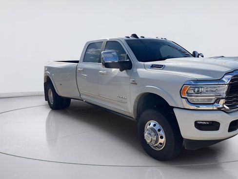 Used 2024 RAM 3500 Limited AWD/4WD image 1