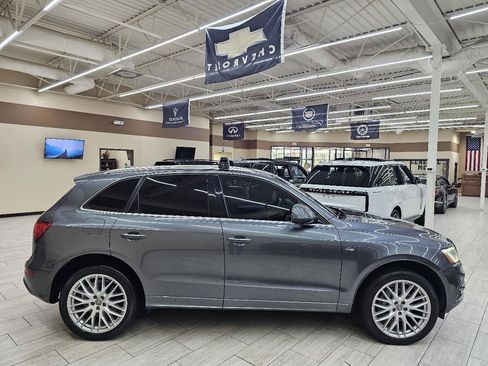 Used 2017 Audi Q5 2.0T Premium Plus w/ Technology Package AWD/4WD image 6