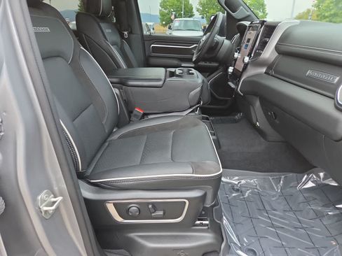 Certified 2025 RAM 1500 Laramie AWD/4WD image 22