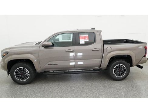 New 2026 Toyota Tacoma TRD Sport AWD/4WD image 3