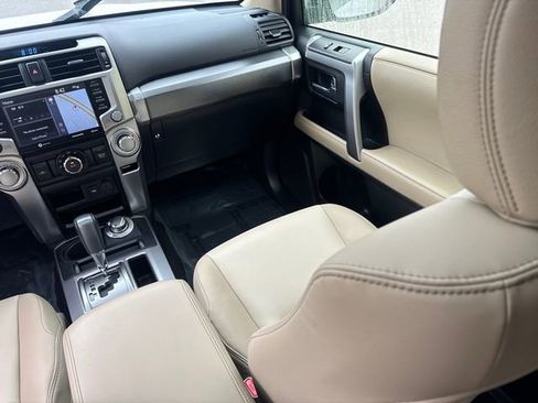 Used 2022 Toyota 4Runner SR5 Premium image 25