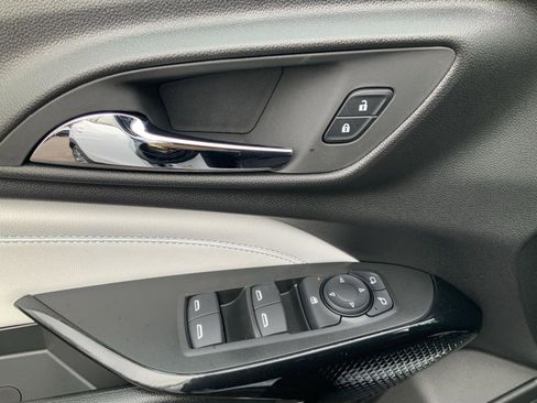 New 2026 Chevrolet Trax LT w/ Driver Confidence Package image 24