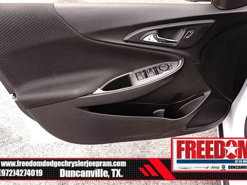 Used 2024 Chevrolet Malibu LT FWD image 37