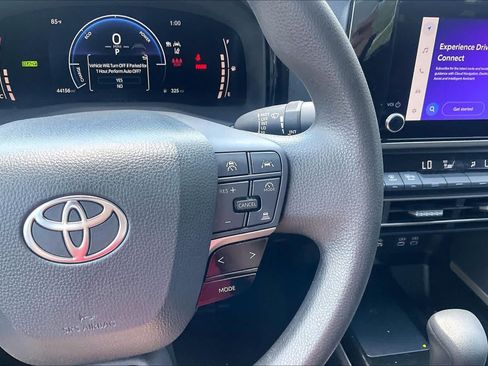 Used 2025 Toyota Camry LE FWD image 22