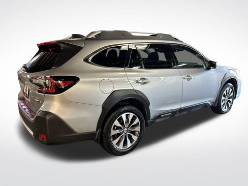 Certified 2025 Subaru Outback Touring XT AWD/4WD image 6