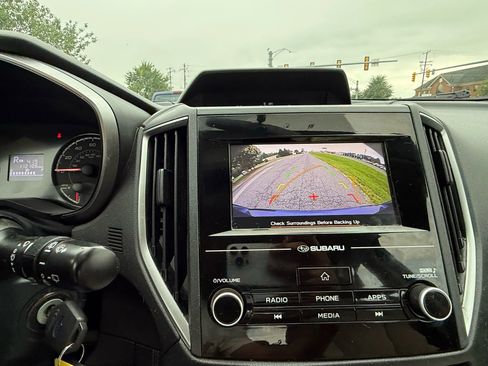 Used 2018 Subaru Impreza 2.0i Premium image 47