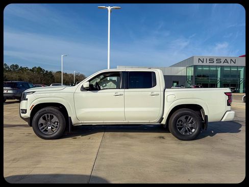 New 2025 Nissan Frontier SV w/ SV Convenience Package image 5