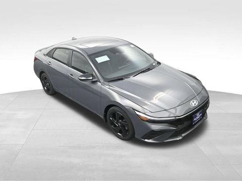 New 2026 Hyundai Elantra SEL Sport Premium FWD image 22