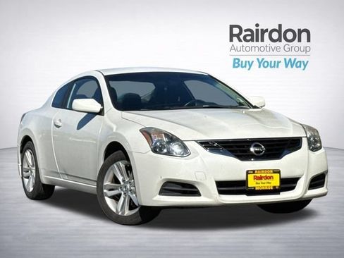 Used 2013 Nissan Altima 2.5 S w/ Convenience Pkg FWD image 1