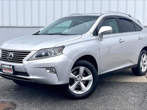 Used 2013 Lexus RX 350 FWD w/ Premium Pkg image 2