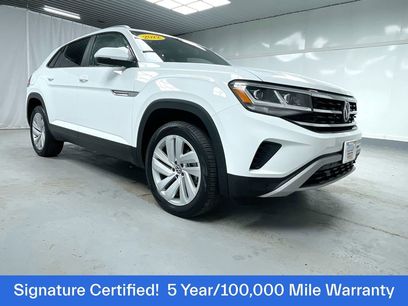 Used 2022 Volkswagen Atlas Cross Sport SE w/ Panoramic Sunroof Package