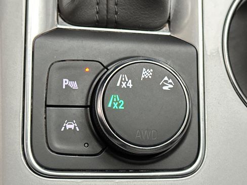 Used 2024 Chevrolet Blazer LT image 37