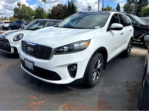 Used 2019 Kia Sorento EX w/ EX Touring Package image 3