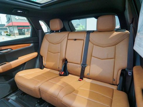 Used 2021 Cadillac XT5 Premium Luxury w/ LPO, Floor Liner Package AWD/4WD image 35
