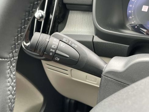 New 2026 Volvo XC40 B4 Plus w/ Protection Package Premier image 15