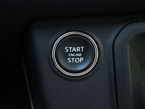 Used 2025 Land Rover Defender 110 S AWD/4WD image 33