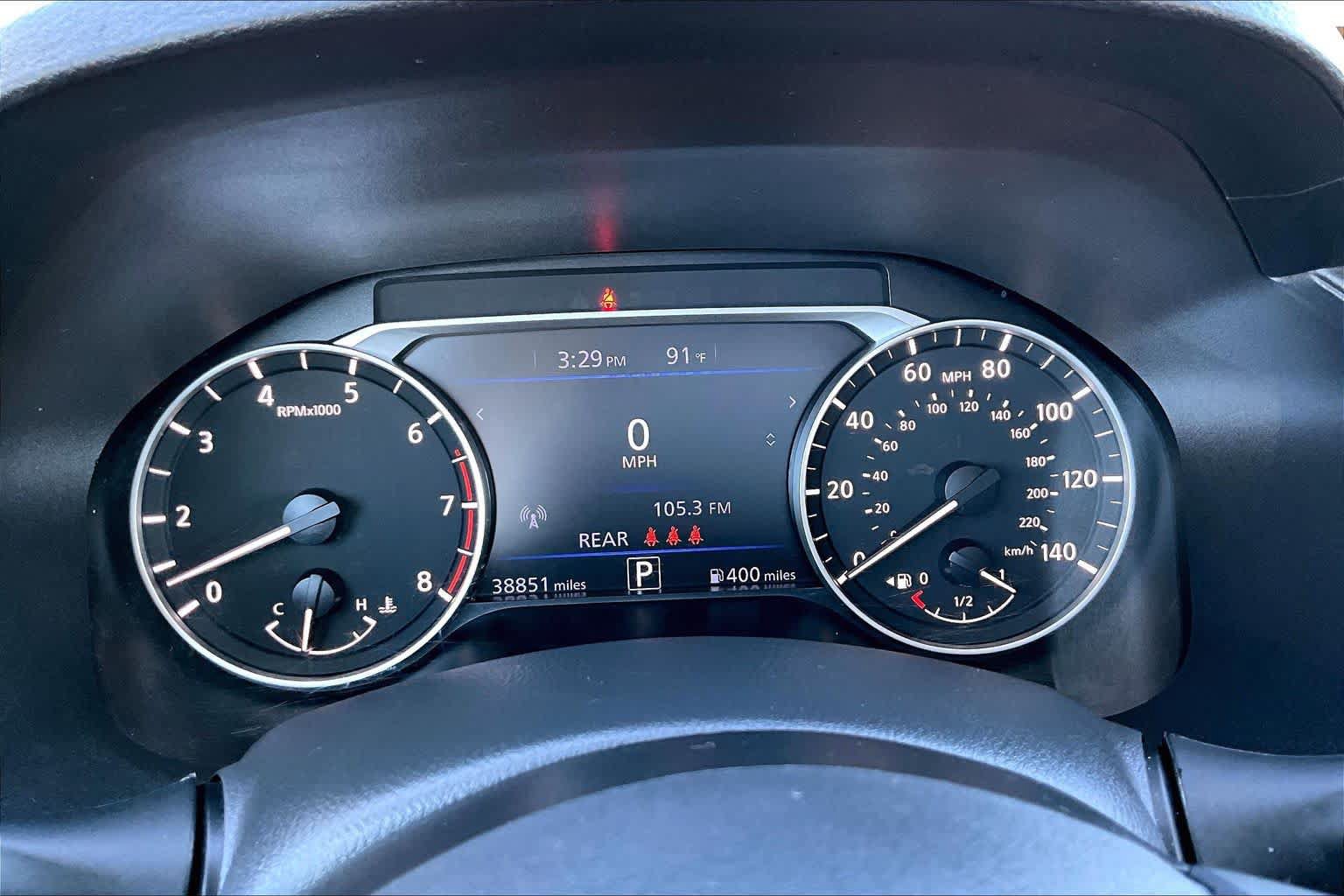 Used 2025 Nissan Altima 2.5 SV FWD image 26