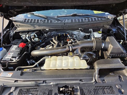 Certified 2023 Ford Expedition Limited AWD/4WD image 9