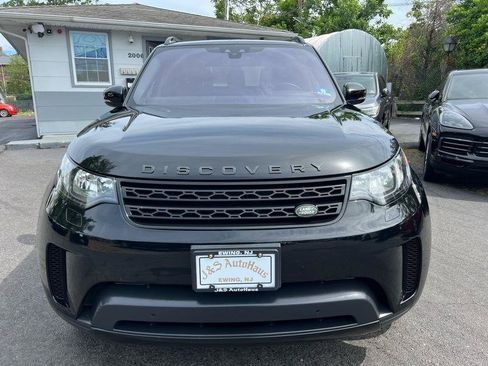 Used 2018 Land Rover Discovery SE AWD/4WD image 2