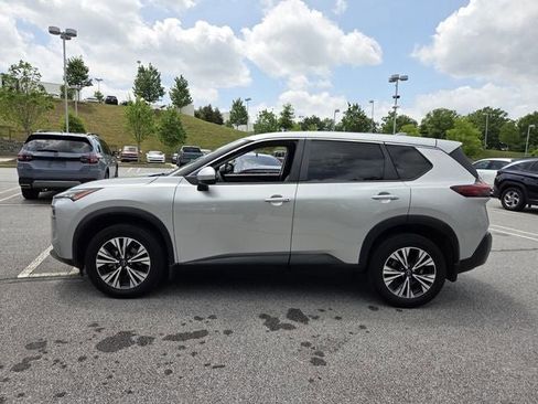 Used 2023 Nissan Rogue SV AWD/4WD image 2