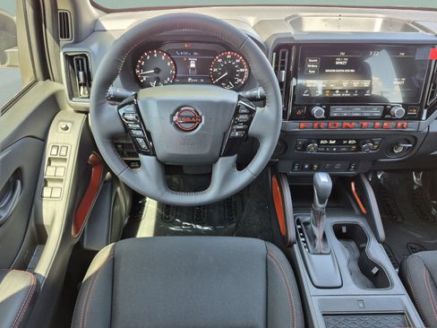 New 2026 Nissan Frontier Pro-X w/ Pro-X Convenience Package RWD image 12