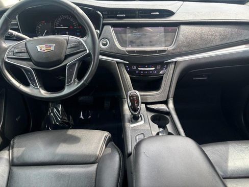 Used 2018 Cadillac XT5 Premium Luxury AWD/4WD image 13