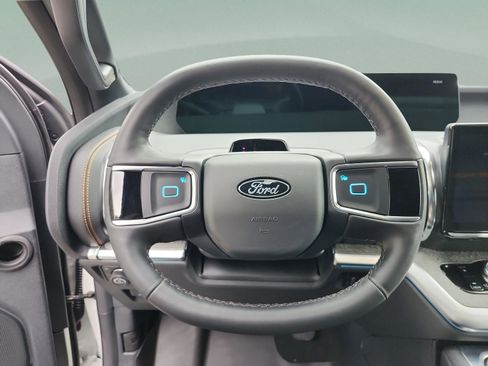 New 2026 Ford Expedition Tremor image 10