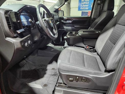 Used 2023 Chevrolet Silverado 1500 LT w/ Protection Package AWD/4WD image 9