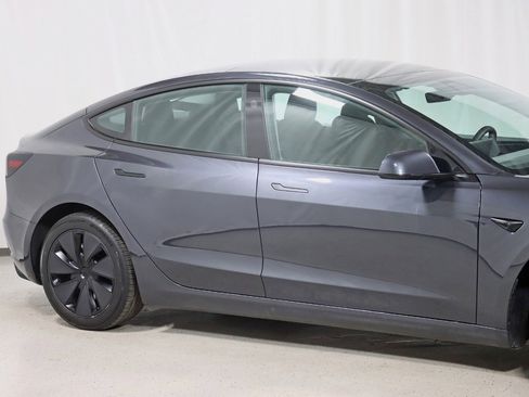 Used 2025 Tesla Model 3 Long Range image 3
