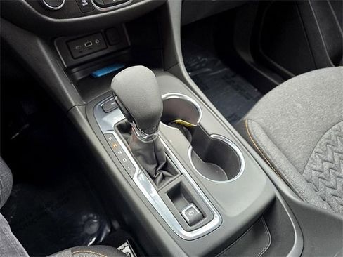 Used 2023 Chevrolet Equinox LT image 39