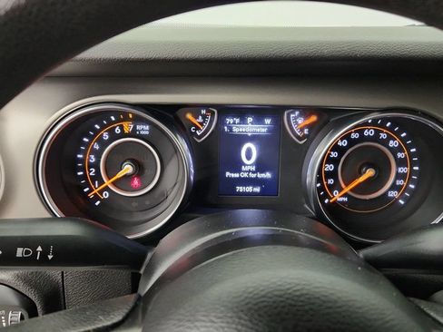 Used 2018 Jeep Wrangler Sport AWD/4WD image 14