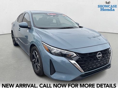 Used 2025 Nissan Sentra SV image 6