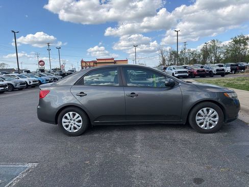 Used 2013 Kia Forte EX image 5