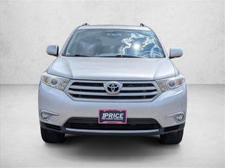 Used 2012 Toyota Highlander Limited w/ Tow Pkg AWD/4WD video 2