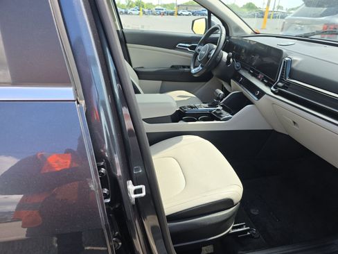 Used 2023 Kia Sportage EX FWD image 14