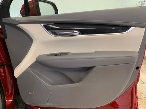 Used 2021 Cadillac XT6 Premium Luxury image 62