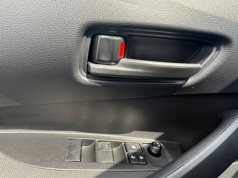 Used 2026 Toyota Corolla LE FWD image 11