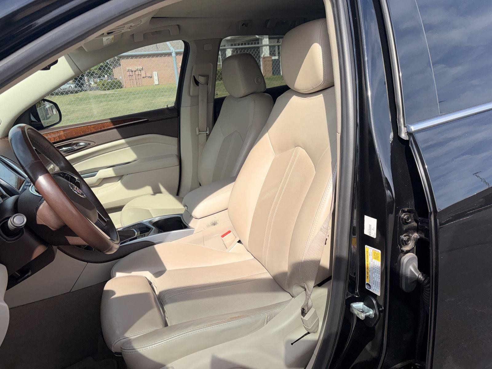 Used 2015 Cadillac SRX Performance w/ Driver Awareness Package FWD image 5